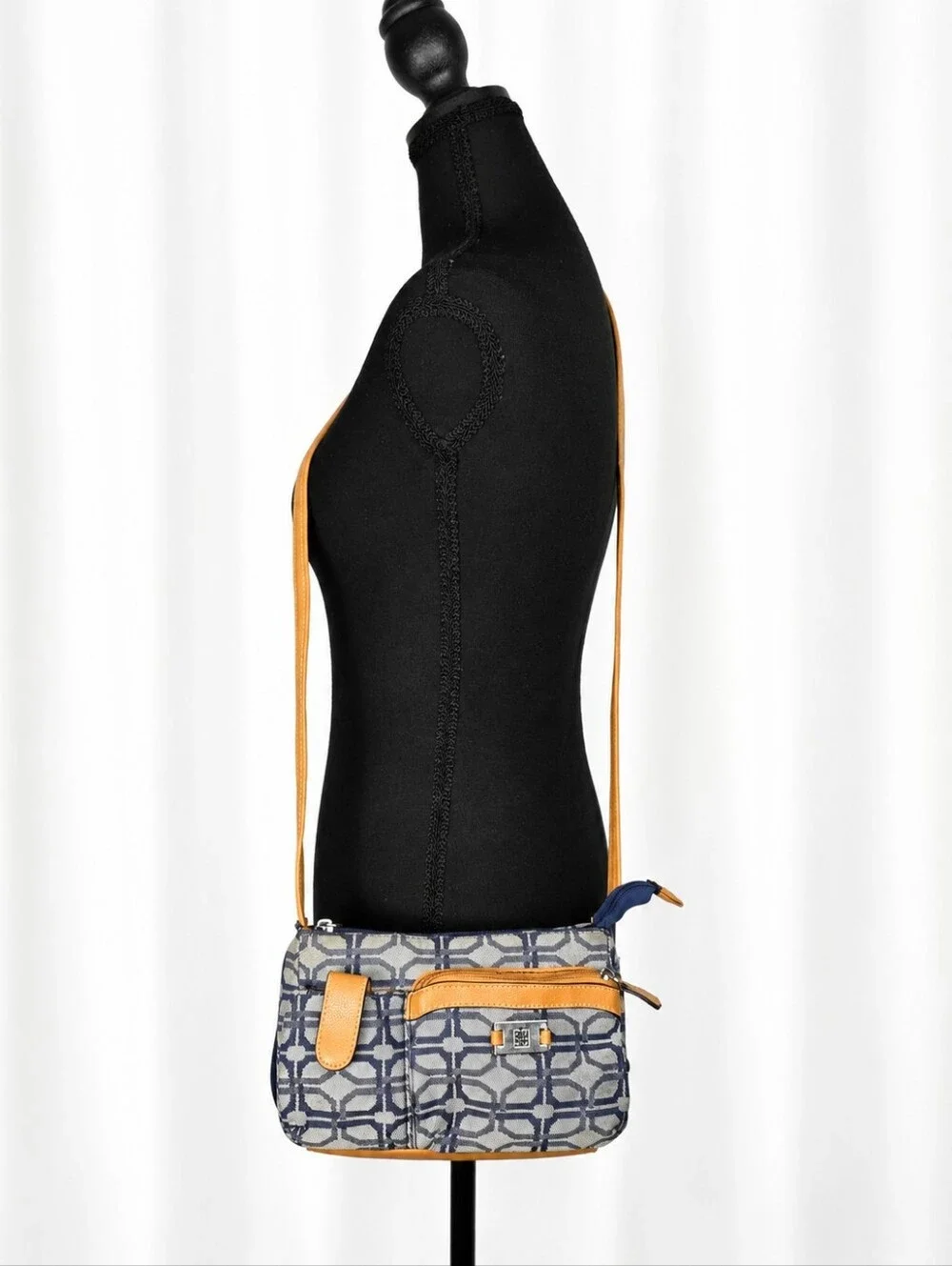 👜 Navy Cream Geometric Print Organizer Crossbody Bag Cognac Trim Multi Pocket